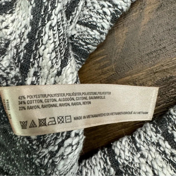 Anthropologie Saturday Sunday Sidewinder sweater jacket. Size SP. Gray/white. - Picture 8 of 9